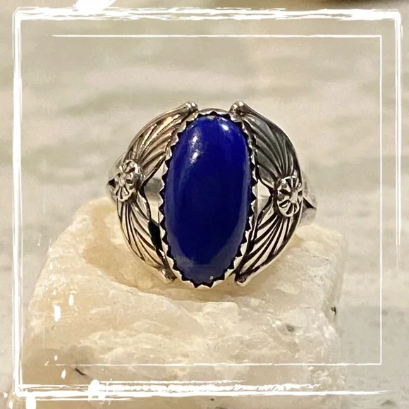 Vintage Sterling Silver Oval Lapis Lazuli Ring - Picture 2 of 12